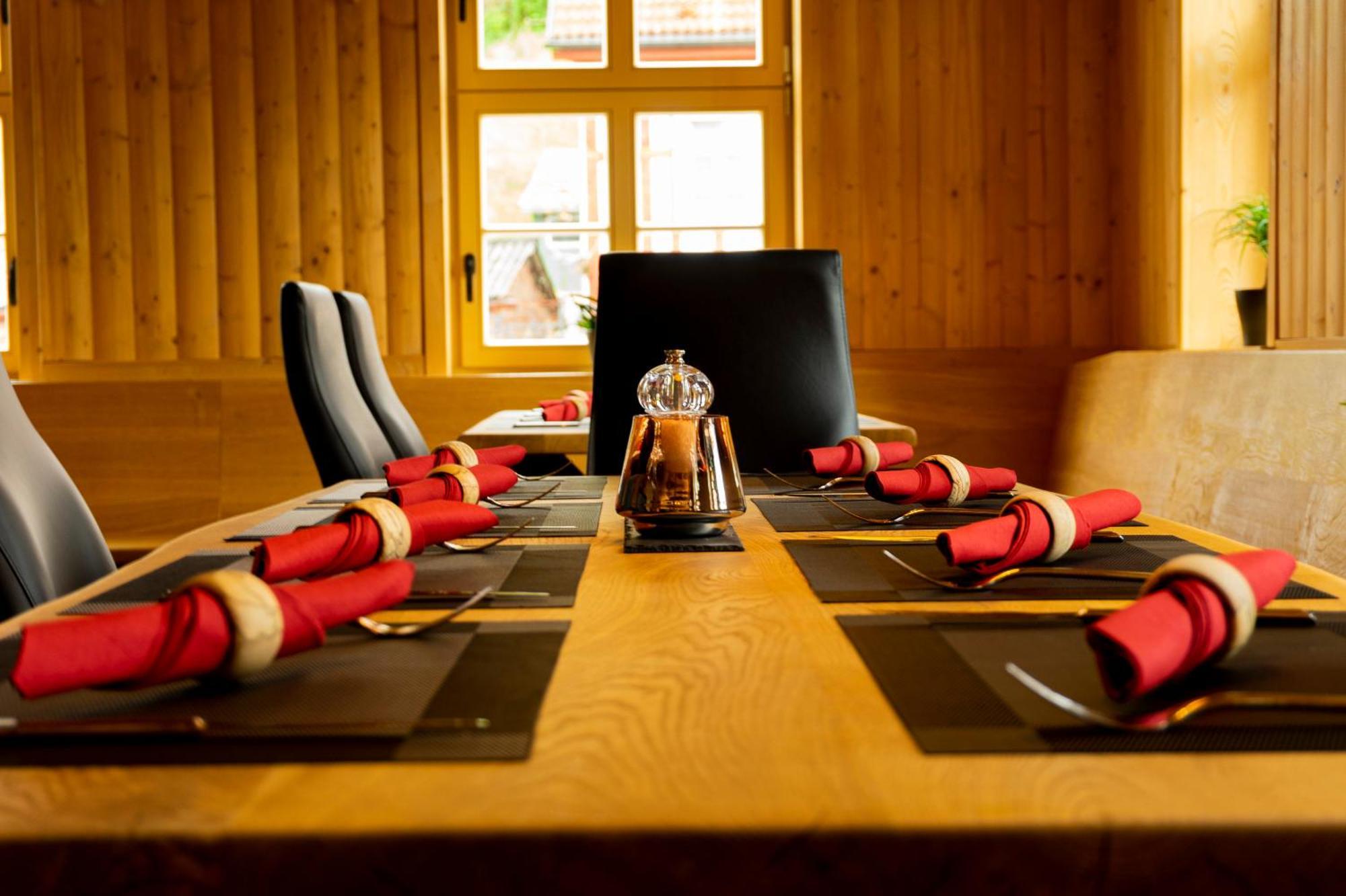 Teutsche Schule Hotel Schleusingen Luaran gambar